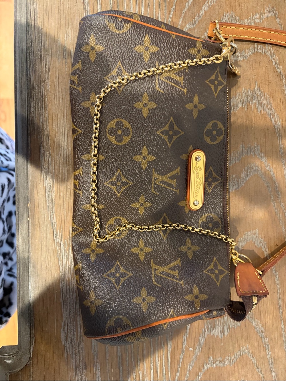 Louis Vuitton Monogram Canvas Pochette with Tan Leather Trim - Picture 2 of 6
